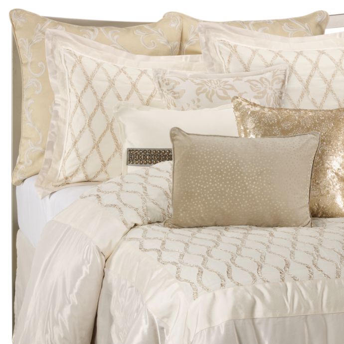 vince camuto comforter white