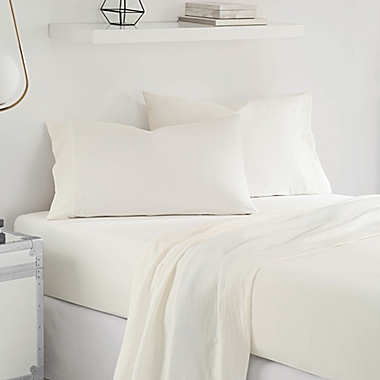 UGG&reg; Sunwashed Twin XL Sheet Set in White. View a larger version of this product image.