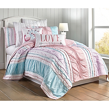 Levtex Home Bobbi Full/Queen Quilt Set in Pink. View a larger version of this product image.