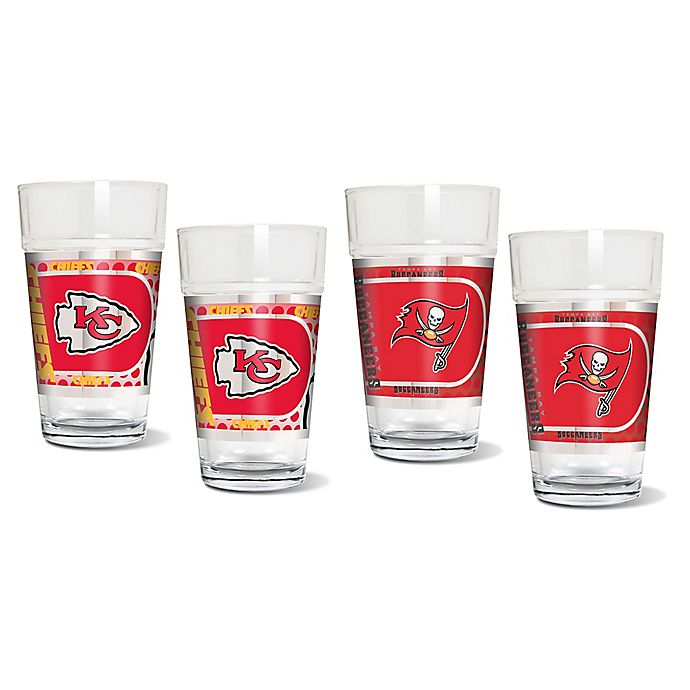 Alternate image 1 for NFL Metallic Pint Glass Collection (Set of 2)