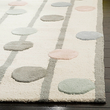Safavieh Kids&reg; Raindrops 5&#39; x 7&#39; Rug in Ivory. View a larger version of this product image.