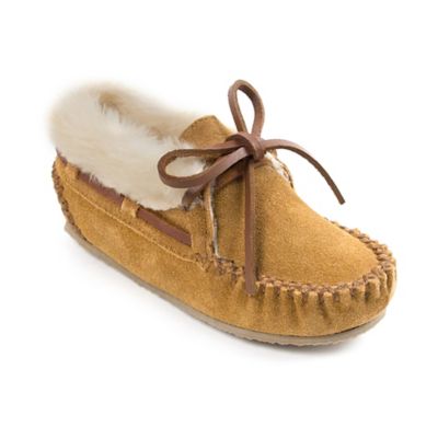 minnetonka girls slippers