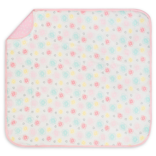 Alternate image 1 for Gerber® Flowers and Hearts Organic Cotton Blanket in Pink