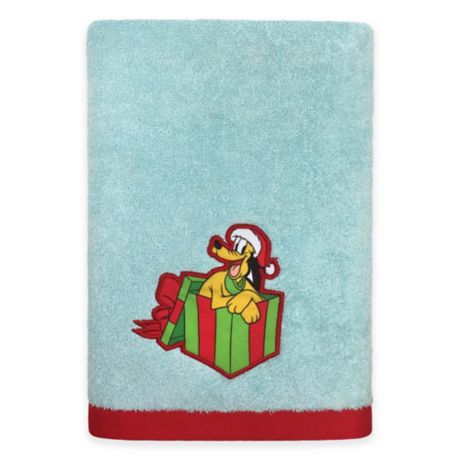 Disney® Holiday Bath Towel | Bed Bath & Beyond