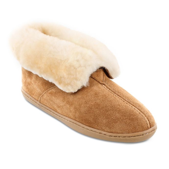 minnetonka sheepskin ankle boot