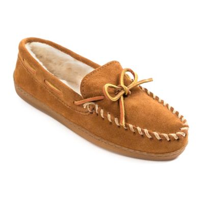 minnetonka hardsole slipper