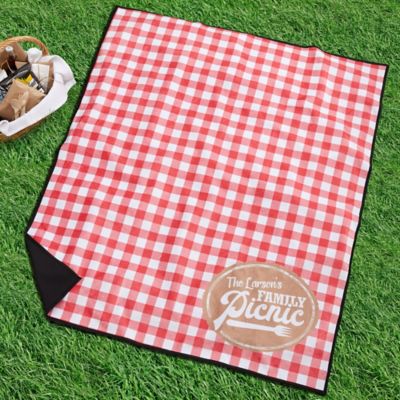 red and white plaid picnic blanket