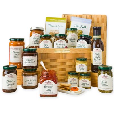 Stonewall Kitchen 18-Piece Jim & Jonathan Favorites Gift Basket | Bed ...