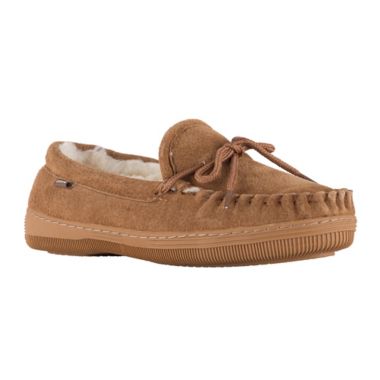 Lamo&reg; Classic Size 7 Women's Moccasins in Chestnut. View a larger version of this product image.