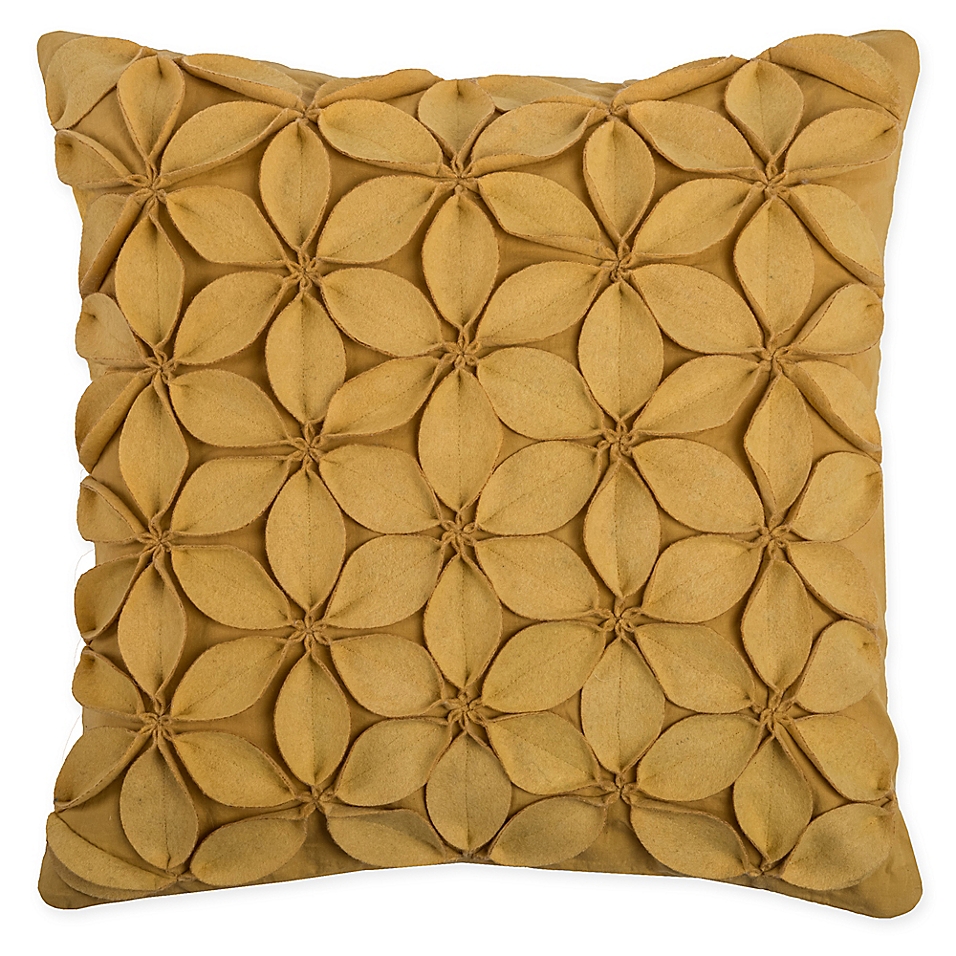 Rizzy Home T07926 Decorative Pillow, 18″X18″, Yellow/Brown/Neutral