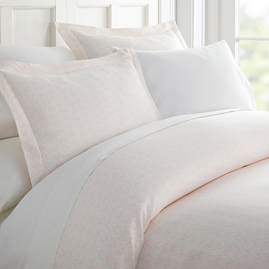 Alternate image 1 for Luxury Inn Home Collection Classic Damask Patterned 2-Piece Twin Duvet Cover Set in Pink