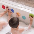 Alternate image 4 for Innobaby 7-Pack Bathin' Smart Rainbow Spots Silicone Bath Toy and Scrub Set