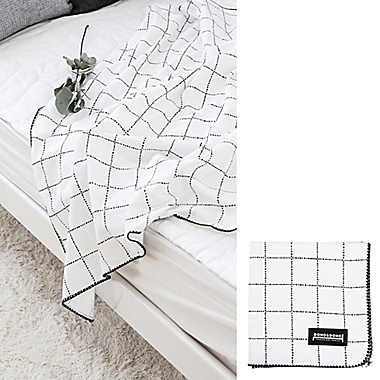 Dono&Dono Mono Bean Cotton Cuddle Blanket in Black/White. View a larger version of this product image.