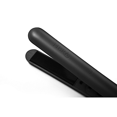 Hera 1-Inch Ceramic Hair Straightener in Black. View a larger version of this product image.