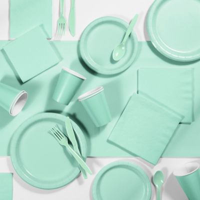 Creative Converting 245-Piece Party Supplies Kit in Mint