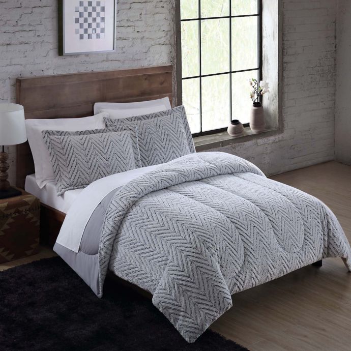 Faux Fur 3-Piece Comforter Set | Bed Bath and Beyond Canada