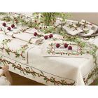 Alternate image 1 for Saro Lifestyle Holly Napkins (Set of 4)
