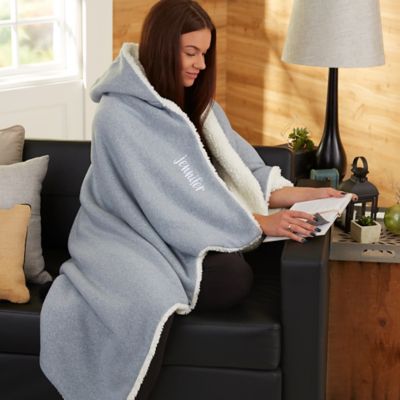 Sherpa Hooded Throw Blanket in Grey