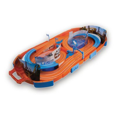 hot wheels bathtub race track