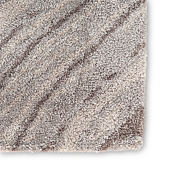 Jaipur Living Benna Abstract 5&#39; x 8&#39; Handcrafted Area Rug in Copper. View a larger version of this product image.