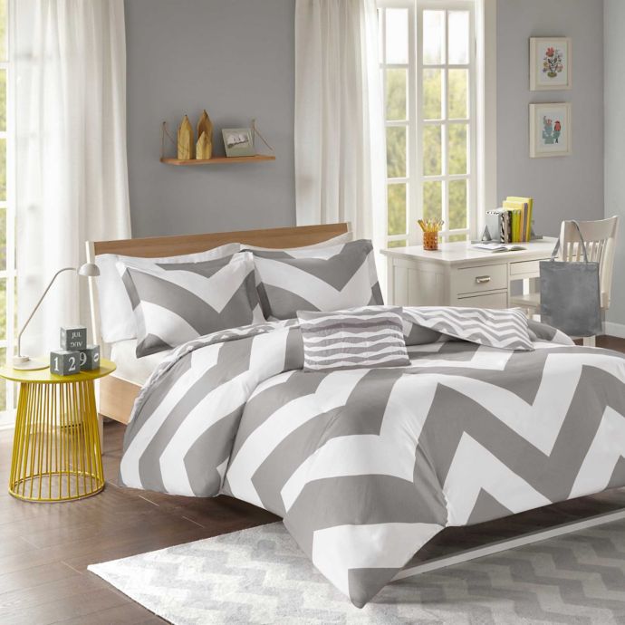 Mi Zone Libra Reversible Chevron Duvet Cover Set In Grey Bed