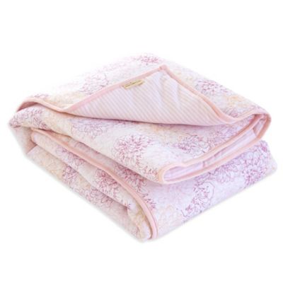 Burt&#39;s Bees Baby&reg; Peach Floral Reversible Quilt in Blossom