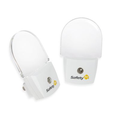 Safety 1st&reg; Auto Sensor Nightlight 2-Pack in White. View a larger version of this product image.