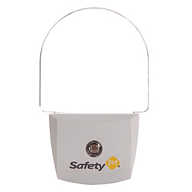 Safety 1st&reg; Auto Sensor Nightlight 2-Pack in White. View a larger version of this product image.
