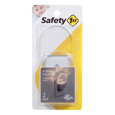 Safety 1st&reg; Auto Sensor Nightlight 2-Pack in White. View a larger version of this product image.