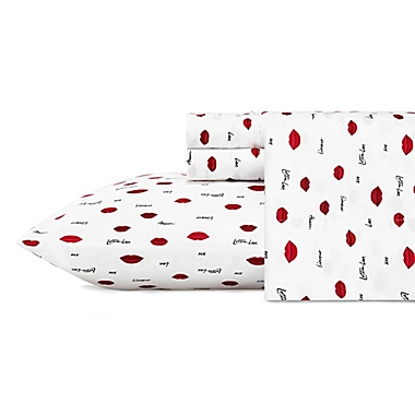 Betsey Johnson&reg; Love Lips Queen Sheet Set in Dark Red. View a larger version of this product image.