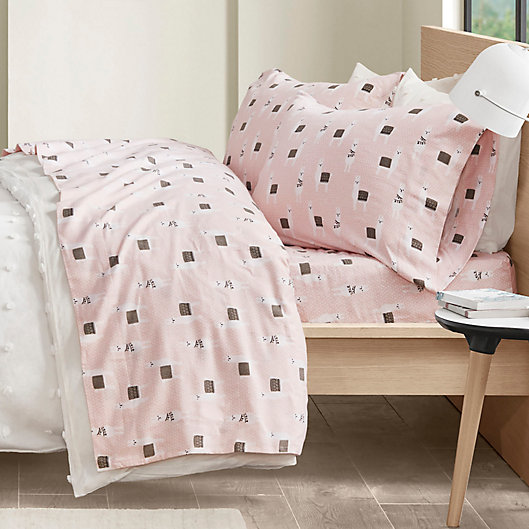 Alternate image 1 for Intelligent Design Llama Cozy Flannel Queen Sheet Set in Pink