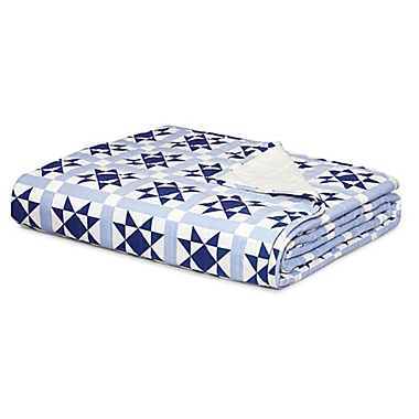 Calvin Klein&reg; Abigail King Quilt in White/Cobalt. View a larger version of this product image.