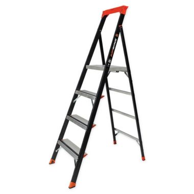 Little Giant&reg; 6-Foot AirWing Type IAA Fibgerglass Step Ladder in Black. View a larger version of this product image.