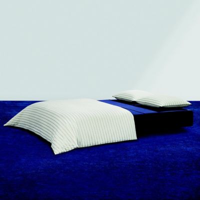 Calvin Klein&reg; Sonny Reversible Full/Queen Duvet Cover in Cream/Navy