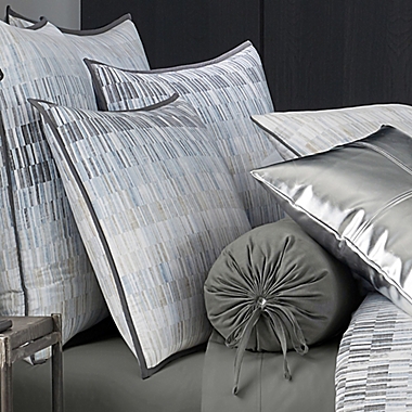 Oscar/Oliver Flatiron Reversible Full Comforter Set in Teal. View a larger version of this product image.