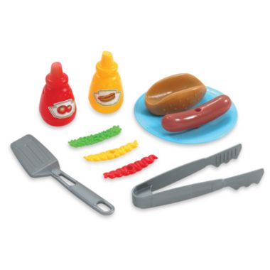 Step2&reg; Fixin&#39; Fun Outdoor Grill&trade;. View a larger version of this product image.