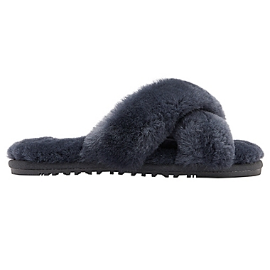 Lamo&reg; Serenity Medium Women&#39;s Slipper in Charcoal. View a larger version of this product image.