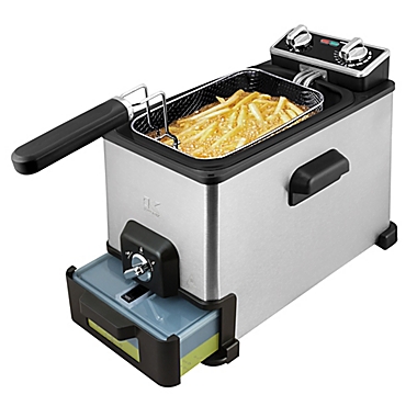 Kalorik&reg; 4-Liter XL Deep Fryer with Oil Filtration in Black. View a larger version of this product image.