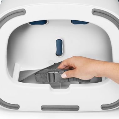 OXO Tot&reg; Nest Booster Seat with Straps in Navy. View a larger version of this product image.