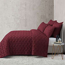 O&amp;O by Olivia &amp; Oliver&trade; Lofty Stitch King Quilt in Burgundy