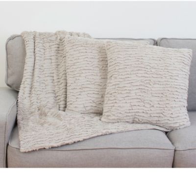 Get The Thro By Marlo Lorenz Rachel 3 Piece Ruffle Throw Blanket And Pillow Set In Grey From Bed Bath Beyond Now Accuweather Shop