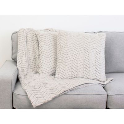 Thro By Marlo Lorenz Aiden 3-Piece Throw Blanket and PIllow Set