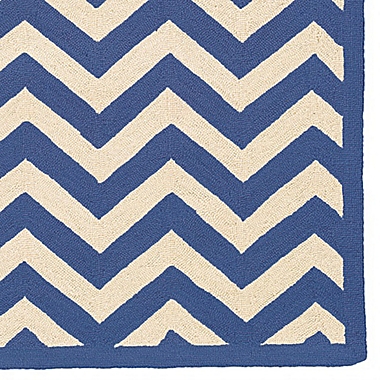 Silhouette Chevron 5-Foot x 7-Foot  Rug in Navy/White. View a larger version of this product image.
