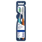 Alternate image 1 for Oral-B&reg; 2-Pack Cross Action Max Clean Medium Toothbrushes