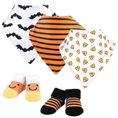 Hudson Baby&reg; Size 0-9M 5-Piece Candy Corn Halloween Bib and Socks Set