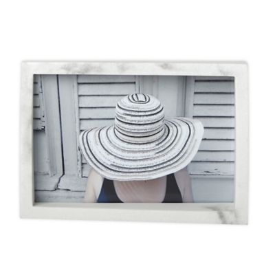 Umbra Edge 4-Inch x 6-Inch Photo Display Desk Picture Frame in White Marble image
