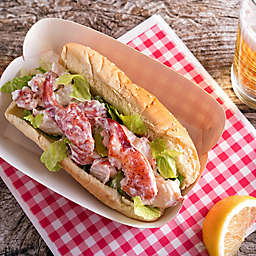 Lobster and Beer Lovers Sail at NY Harbor by Spur Experiences&reg; (New York City, NY)