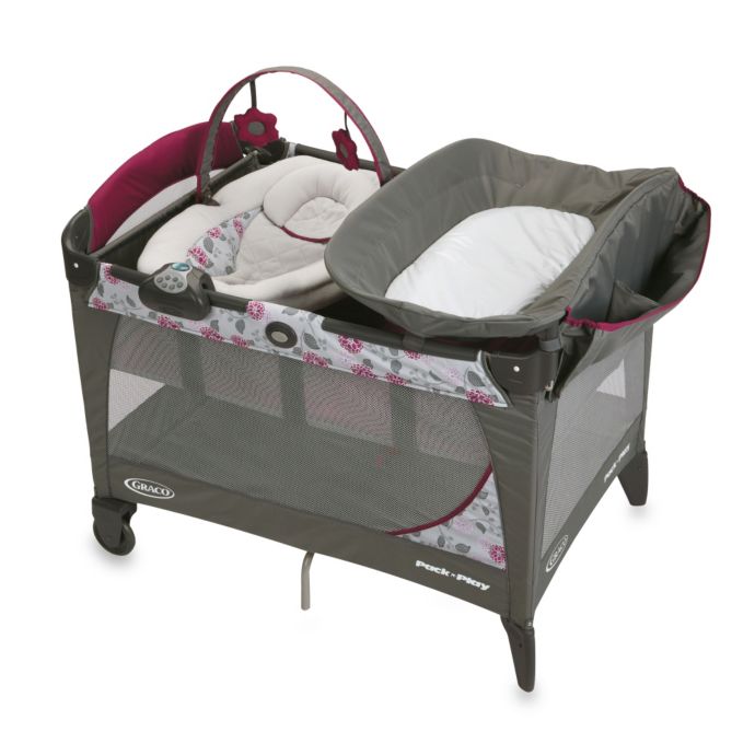 Graco® Pack 'n Play® Playard with Newborn Napper® Station ...