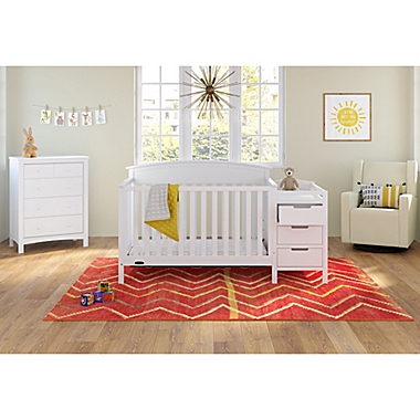 Graco&reg; Benton 4-Drawer Dresser in White. View a larger version of this product image.