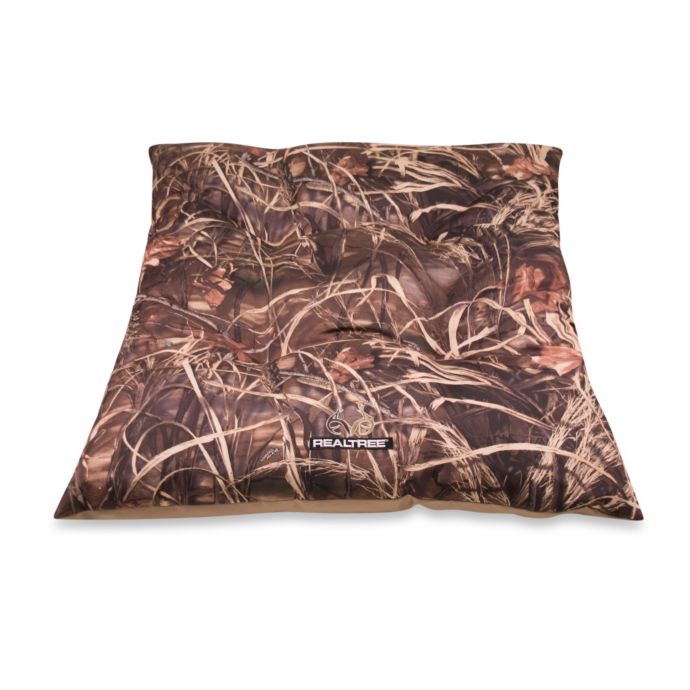 Realtree Max4 44 Inch X 35 Inch Camo Tufted Pet Bed Bed Bath